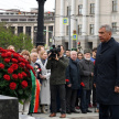 Татарстан Республикасы Рәисе Габдулла Тукай һәйкәленә чәчәкләр салды