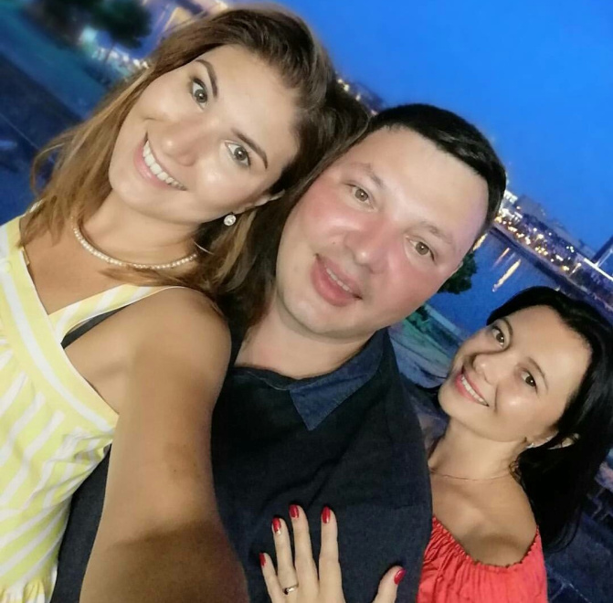 Когда замолкают микрофоны и рабочий день уже закончился...